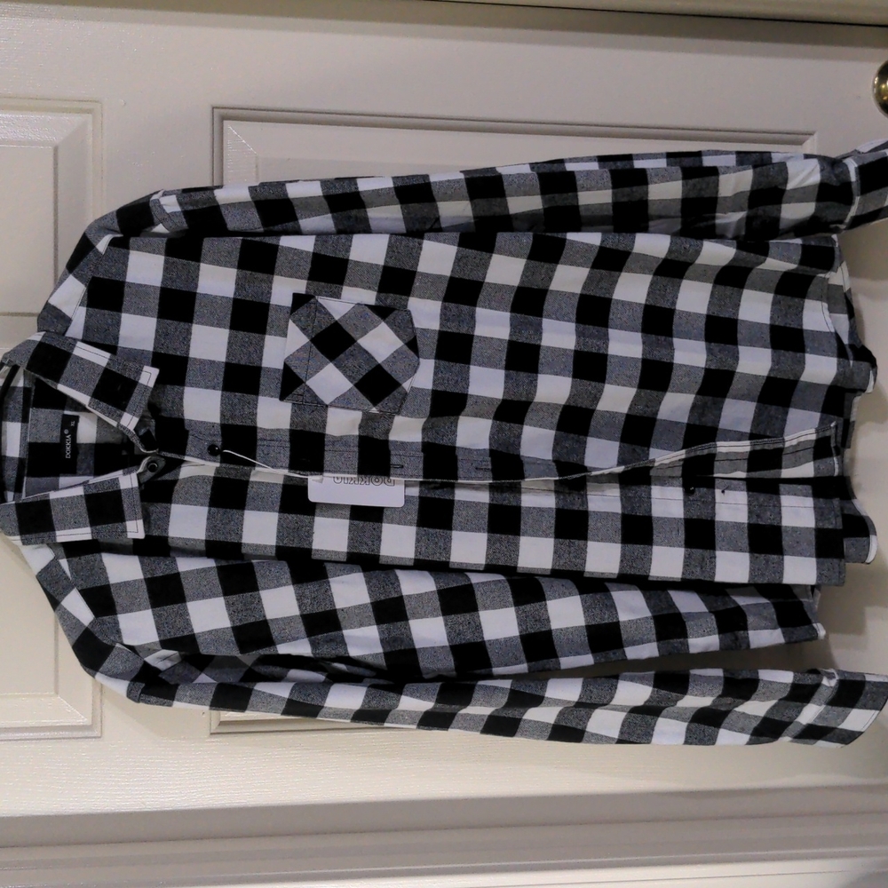 Dokkia button down